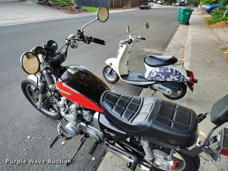 image for item IP9709 1983 Kawasaki Spectre 750 motorcycle