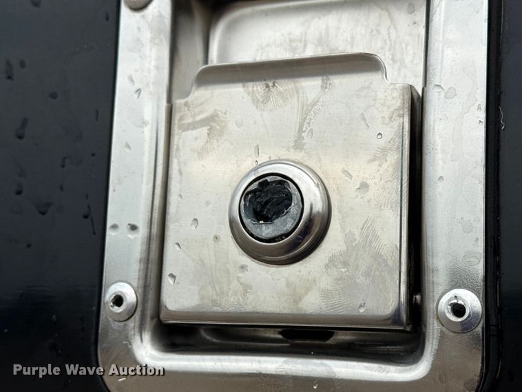 image for item NU9615 2025 Timens food trailer