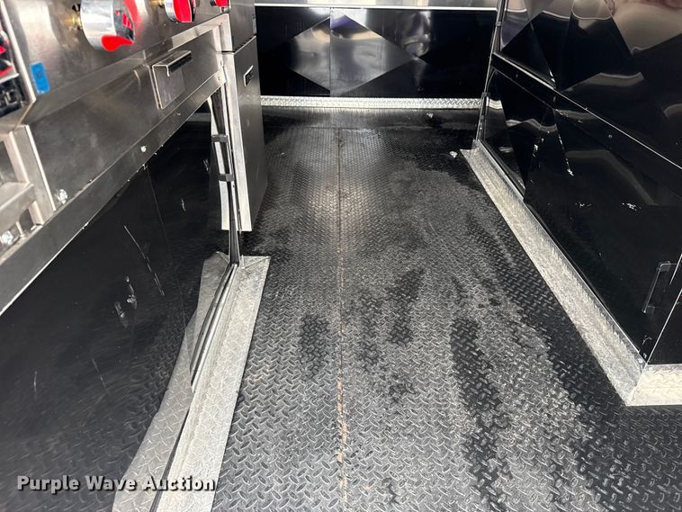 image for item NU9615 2025 Timens food trailer