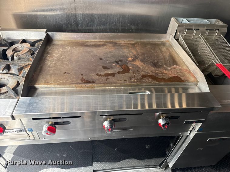 image for item NU9615 2025 Timens food trailer