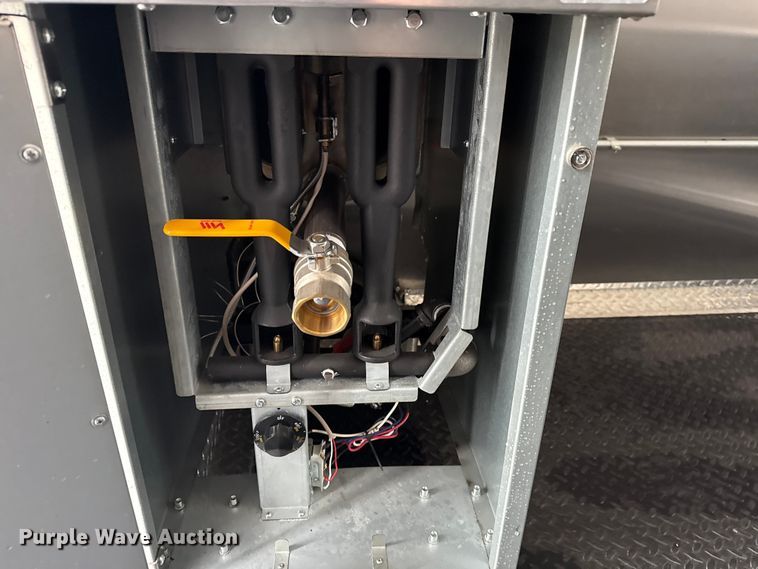 image for item NU9615 2025 Timens food trailer