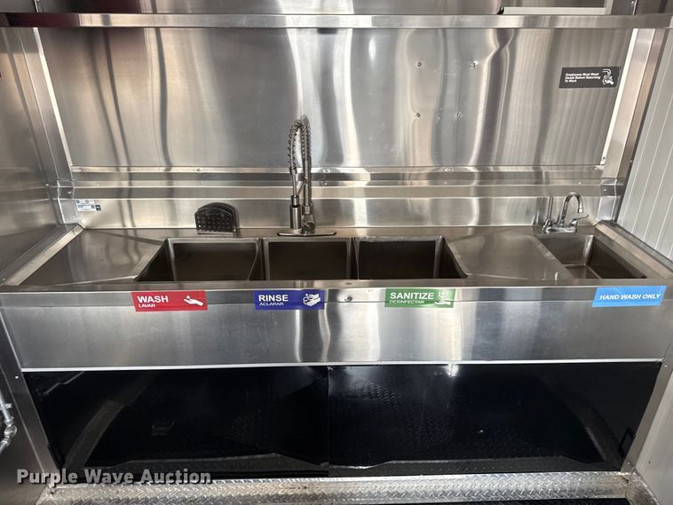 image for item NU9615 2025 Timens food trailer