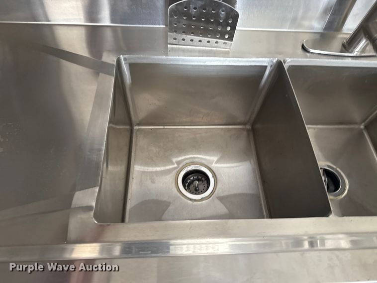 image for item NU9615 2025 Timens food trailer