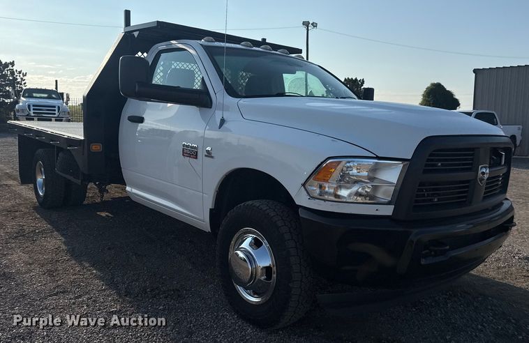image for item NU9618 2012 Dodge Ram 3500 flatbed pickup truck