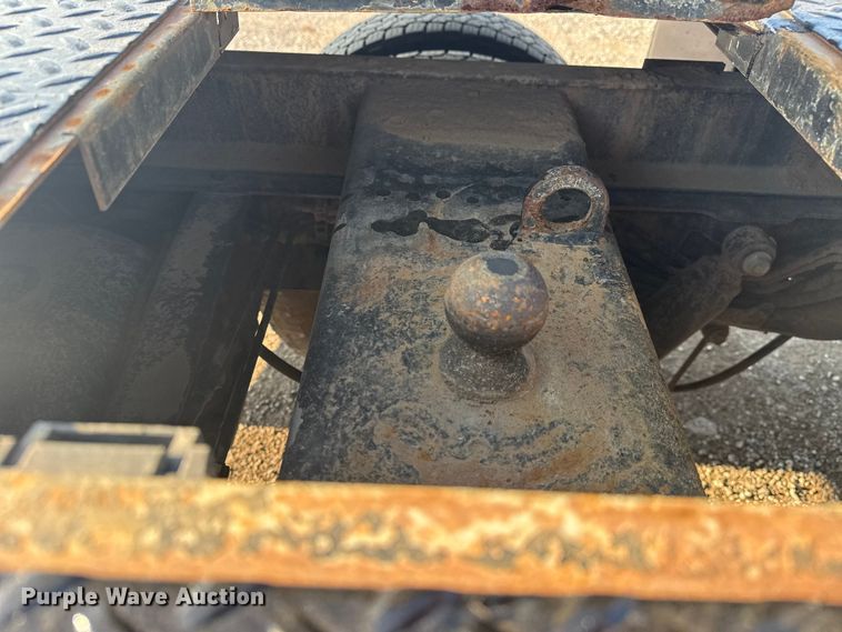 image for item NU9618 2012 Dodge Ram 3500 flatbed pickup truck