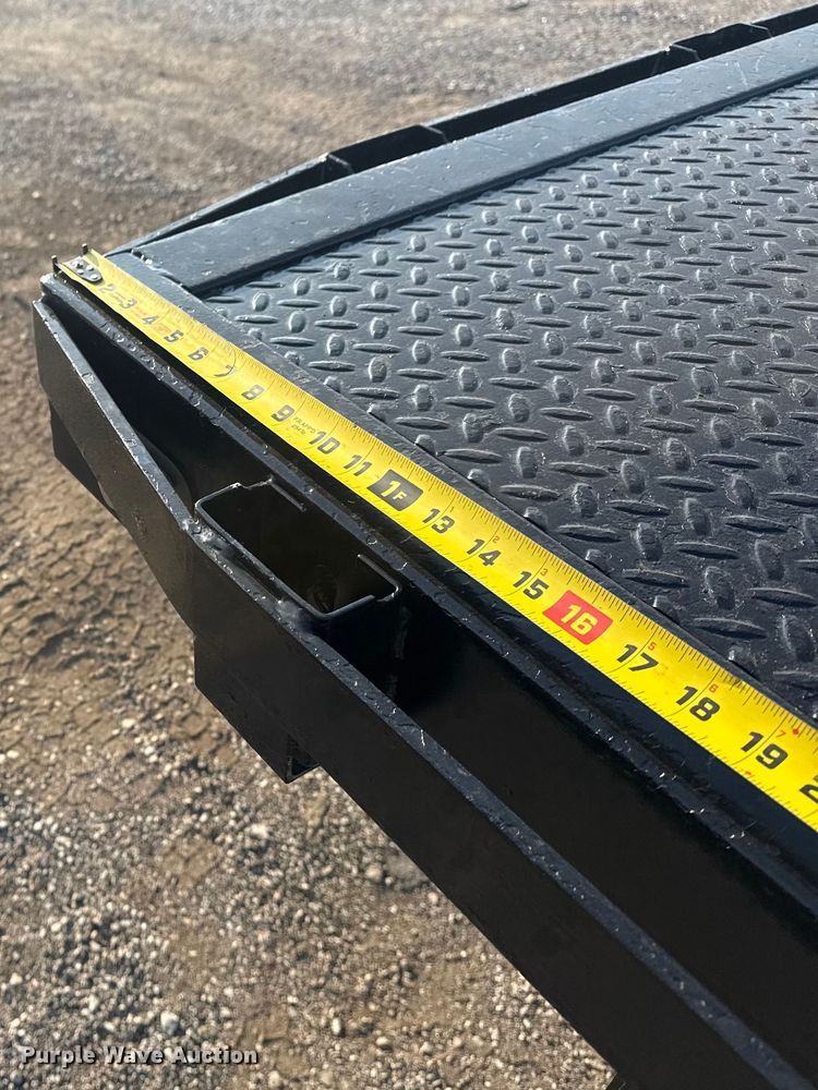 image for item NU9618 2012 Dodge Ram 3500 flatbed pickup truck