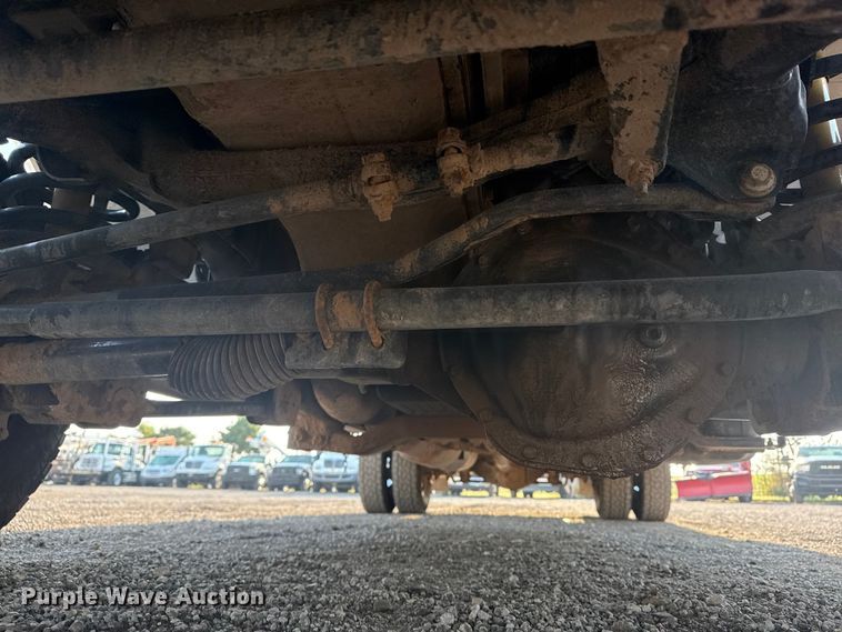 image for item NU9618 2012 Dodge Ram 3500 flatbed pickup truck