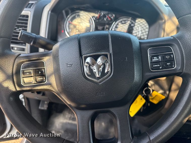 image for item NU9618 2012 Dodge Ram 3500 flatbed pickup truck