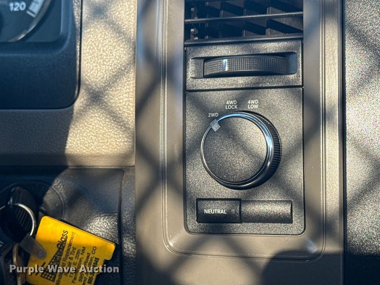 image for item NU9618 2012 Dodge Ram 3500 flatbed pickup truck