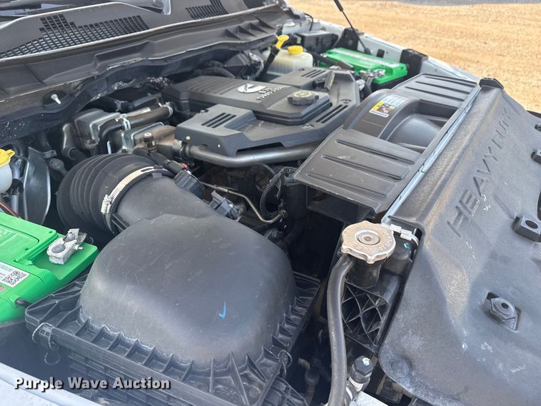 image for item NU9618 2012 Dodge Ram 3500 flatbed pickup truck