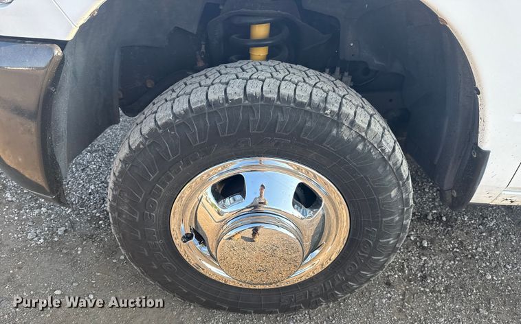 image for item NU9618 2012 Dodge Ram 3500 flatbed pickup truck