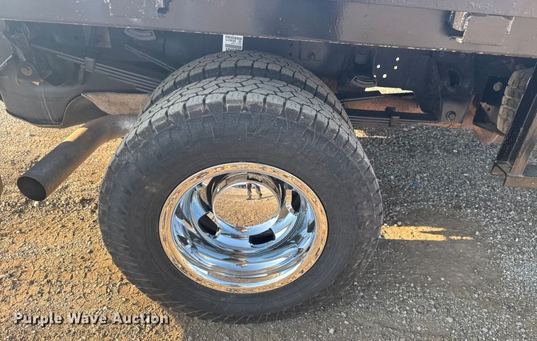 image for item NU9618 2012 Dodge Ram 3500 flatbed pickup truck