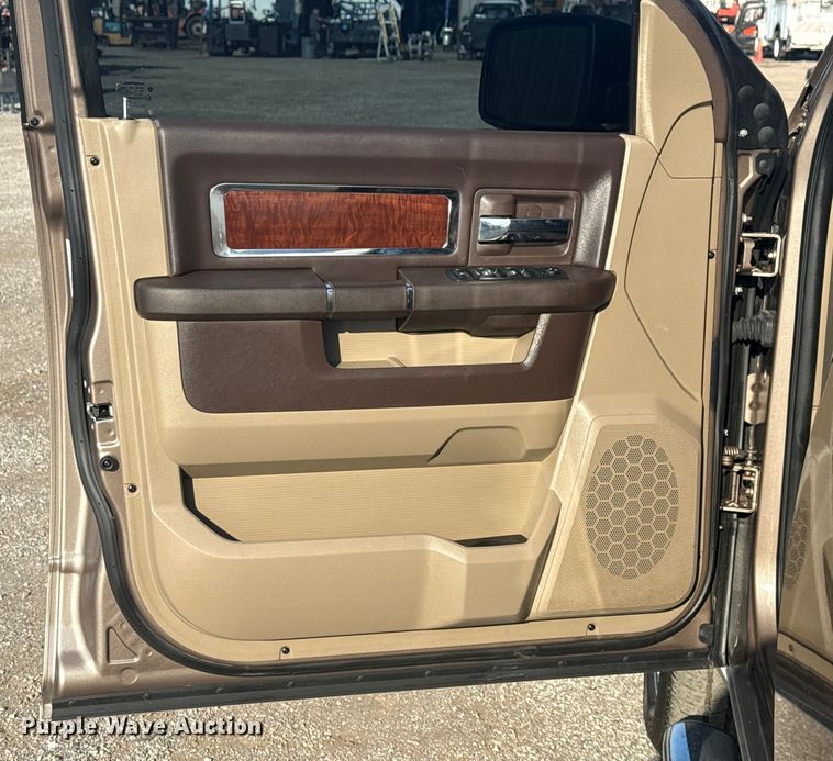 image for item NU9620 2010 Dodge Ram 1500 Quad Cab pickup truck