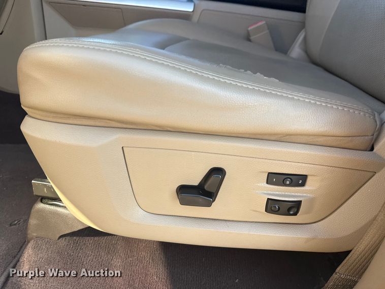 image for item NU9620 2010 Dodge Ram 1500 Quad Cab pickup truck