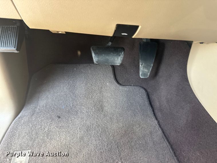 image for item NU9620 2010 Dodge Ram 1500 Quad Cab pickup truck