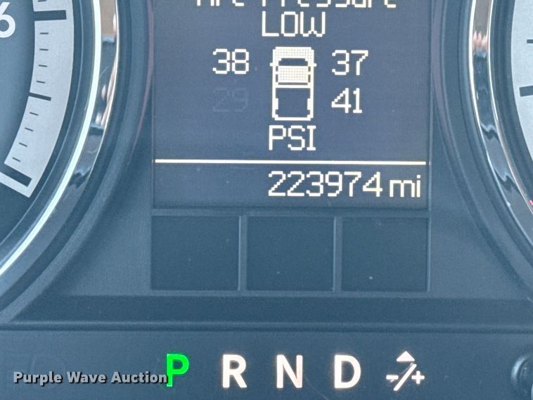 image for item NU9620 2010 Dodge Ram 1500 Quad Cab pickup truck