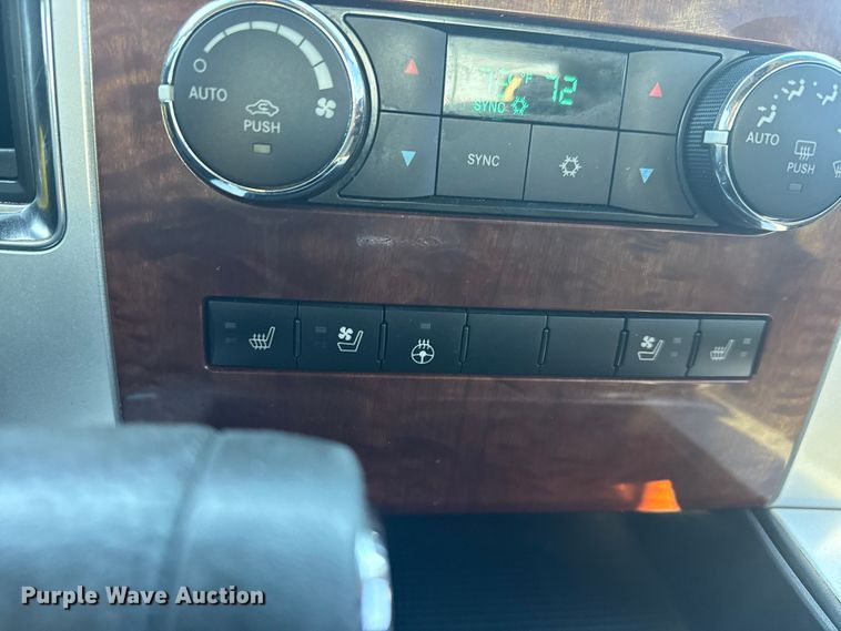 image for item NU9620 2010 Dodge Ram 1500 Quad Cab pickup truck