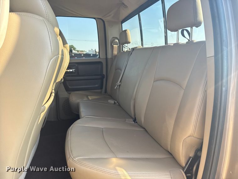 image for item NU9620 2010 Dodge Ram 1500 Quad Cab pickup truck