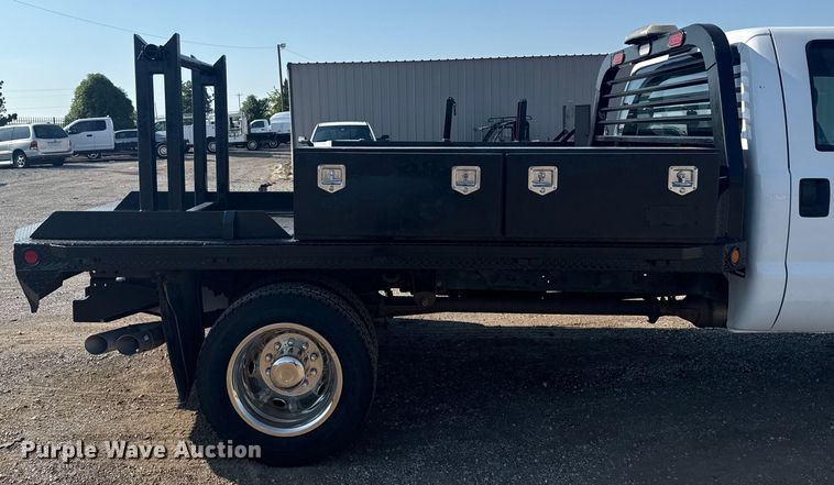 image for item NU9623 2015 Ford F550 Super Duty Crew Cab flatbed truck