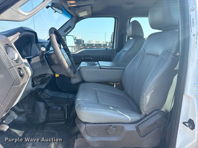 image for item NU9623 2015 Ford F550 Super Duty Crew Cab flatbed truck