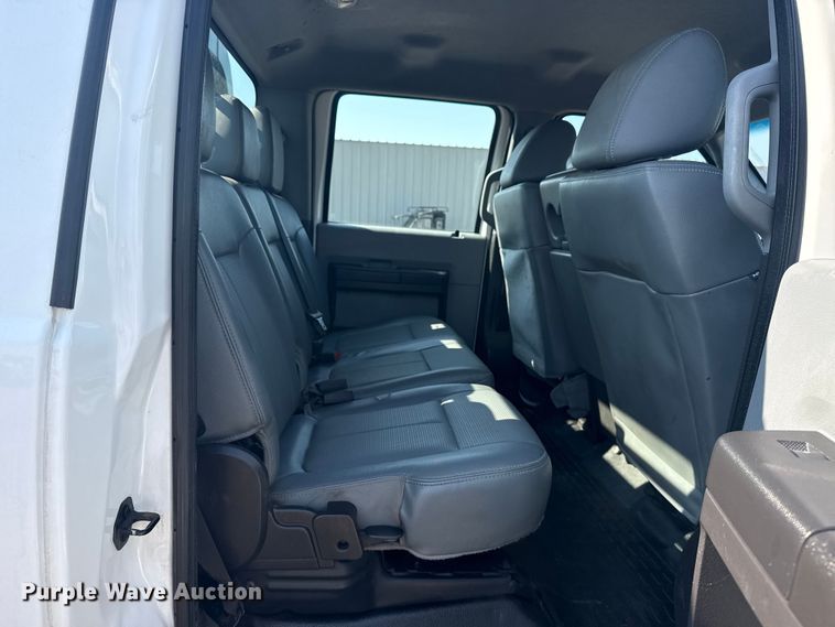 image for item NU9623 2015 Ford F550 Super Duty Crew Cab flatbed truck