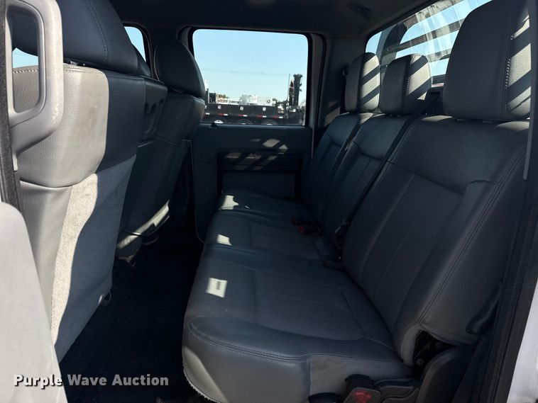 image for item NU9623 2015 Ford F550 Super Duty Crew Cab flatbed truck