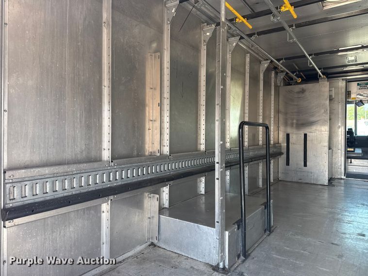 image for item NU9628 2012 Freightliner MT55 delivery truck