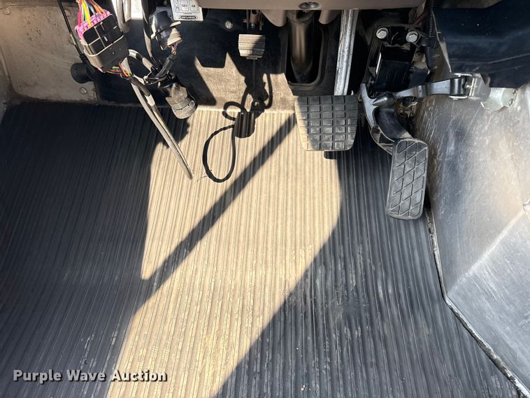 image for item NU9628 2012 Freightliner MT55 delivery truck