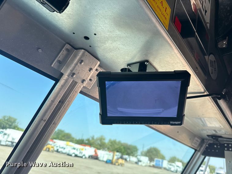 image for item NU9628 2012 Freightliner MT55 delivery truck