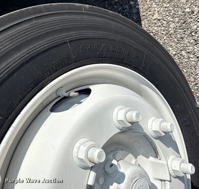 image for item NU9628 2012 Freightliner MT55 delivery truck