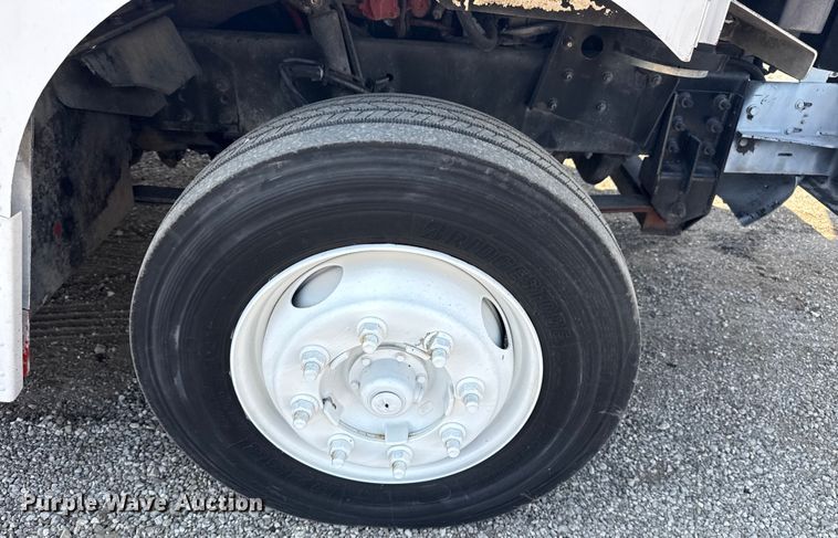 image for item NU9628 2012 Freightliner MT55 delivery truck