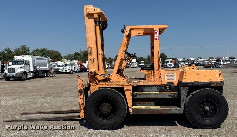 image for item NU9630 1984 Toyota 3FD80 forklift