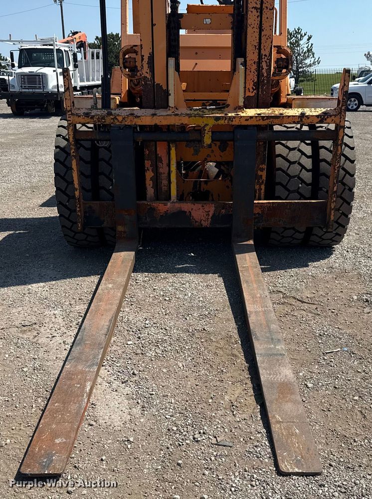 image for item NU9630 1984 Toyota 3FD80 forklift