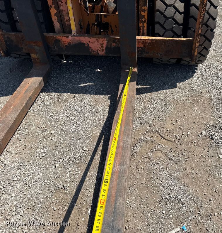 image for item NU9630 1984 Toyota 3FD80 forklift