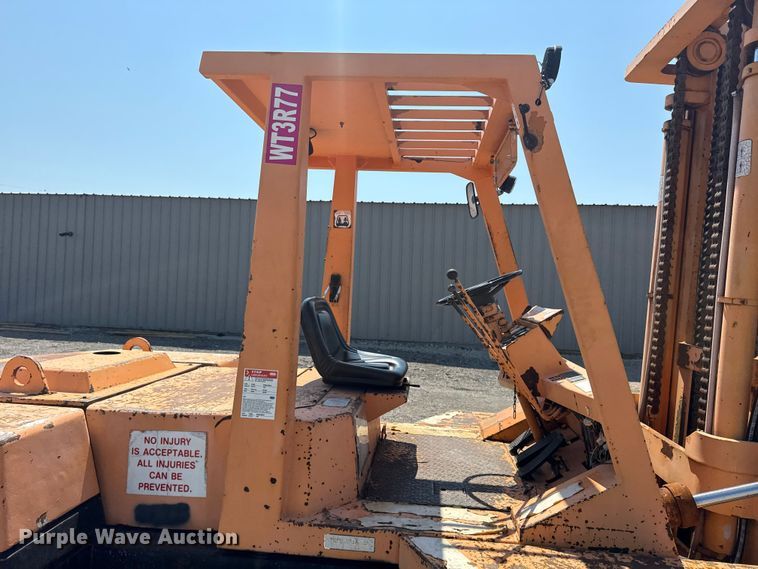 image for item NU9630 1984 Toyota 3FD80 forklift