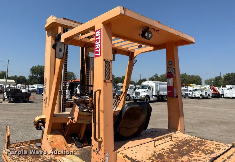 image for item NU9630 1984 Toyota 3FD80 forklift