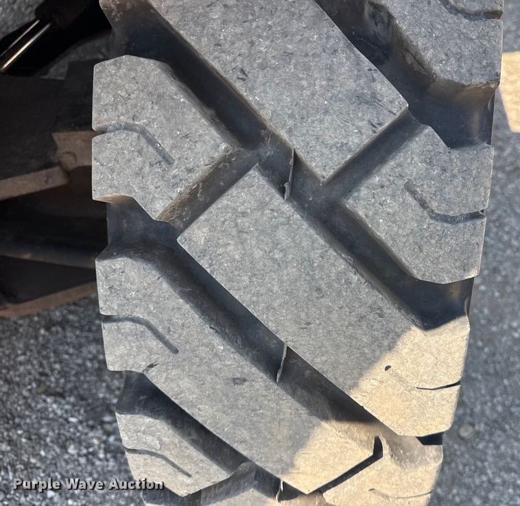 image for item NU9630 1984 Toyota 3FD80 forklift