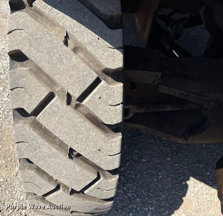 image for item NU9630 1984 Toyota 3FD80 forklift