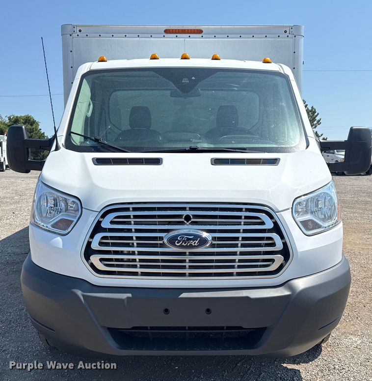 image for item NU9631 2019 Ford Transit 350HD delivery truck