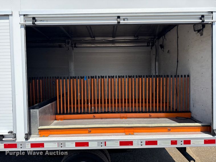 image for item NU9631 2019 Ford Transit 350HD delivery truck