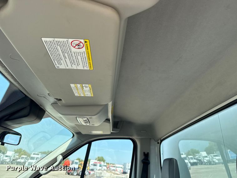 image for item NU9631 2019 Ford Transit 350HD delivery truck