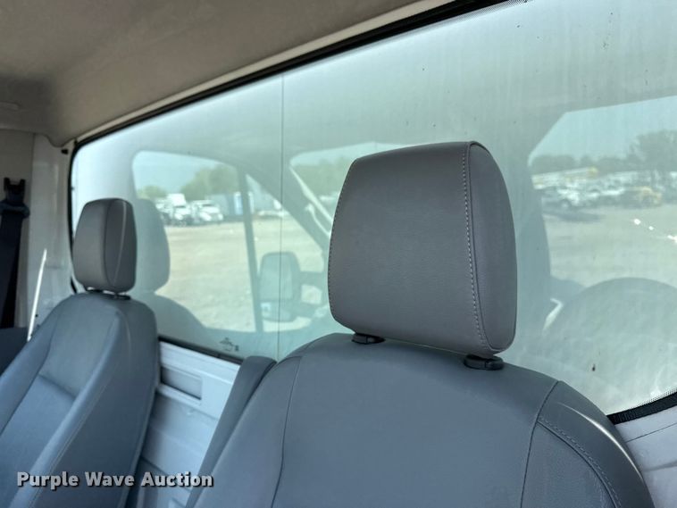 image for item NU9631 2019 Ford Transit 350HD delivery truck