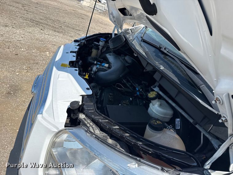 image for item NU9631 2019 Ford Transit 350HD delivery truck