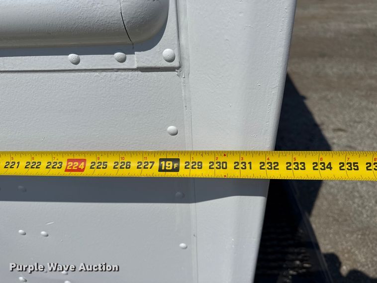 image for item NU9634 2012 Freightliner MT45 delivery truck