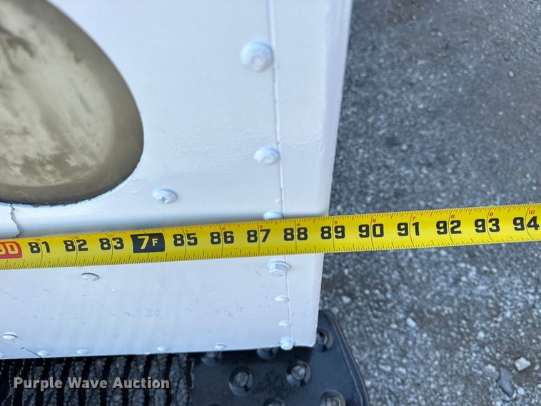 image for item NU9634 2012 Freightliner MT45 delivery truck