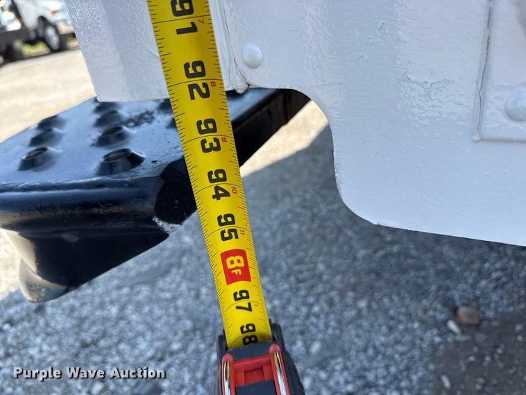 image for item NU9634 2012 Freightliner MT45 delivery truck