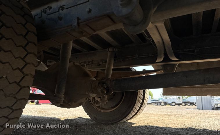 image for item NU9634 2012 Freightliner MT45 delivery truck