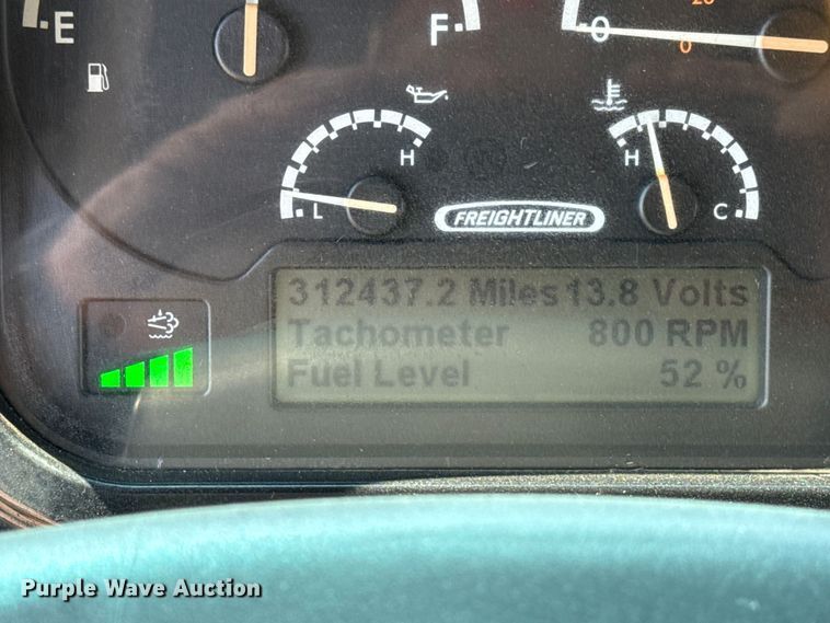 image for item NU9634 2012 Freightliner MT45 delivery truck