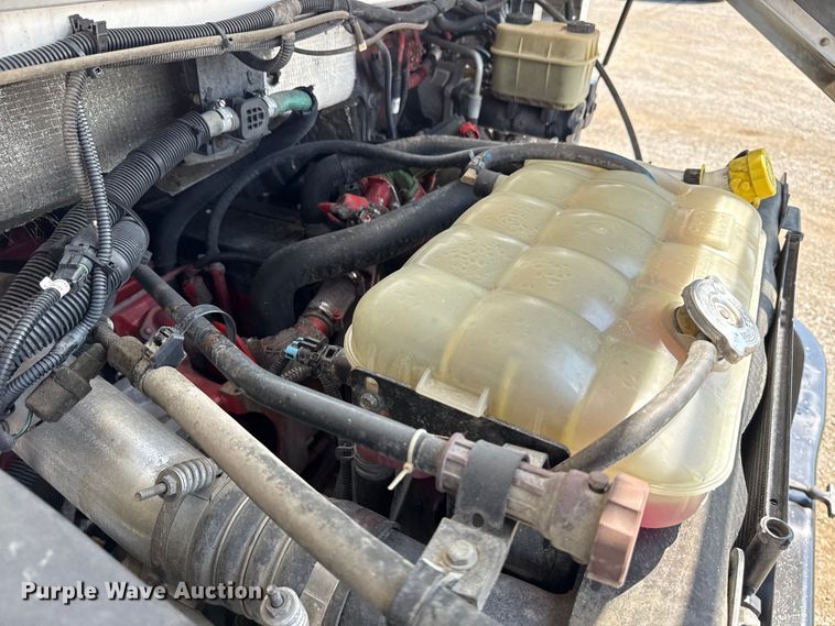 image for item NU9634 2012 Freightliner MT45 delivery truck