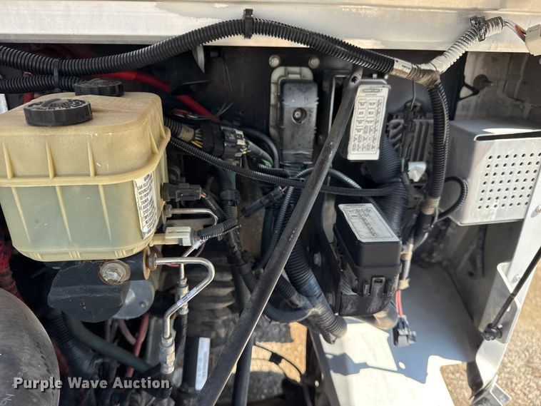 image for item NU9634 2012 Freightliner MT45 delivery truck